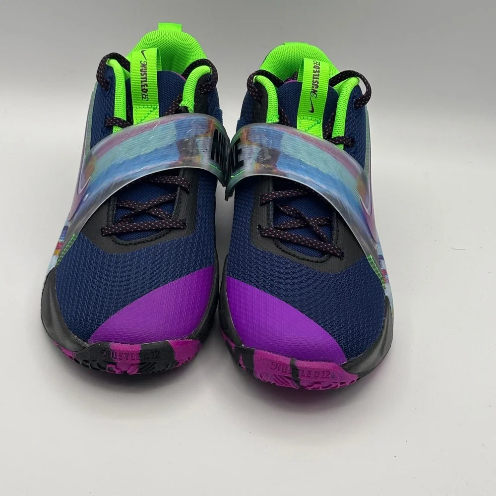 Nike Team Hustle D 12 SE Shoes Kids Size 6Y Blue Purple Basketball HV2291-400